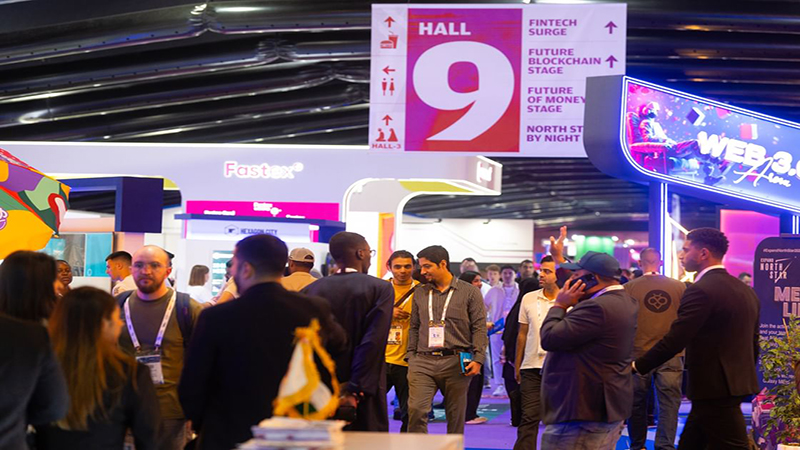 نمایی از رویداد اکسپند نورث استار دبی با حضور استارتاپ‌ها، سرمایه‌گذاران و فعالان اقتصاد دیجیتال در بندر دبی