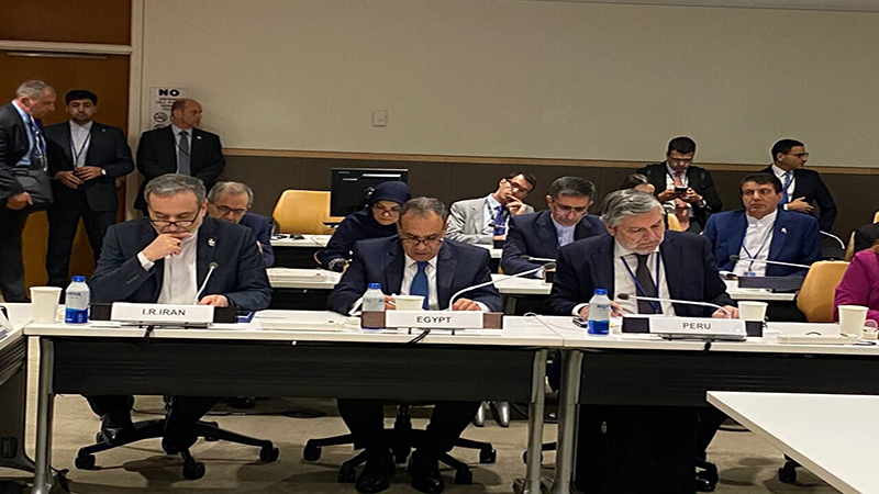 عراقچی در حال سخنرانی در مجمع تمدن‌های کهن به میزبانی یونان در نیویورک