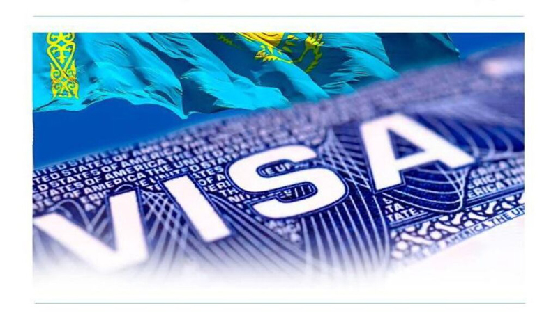 گردشگران بین‌المللی در حال بازدید از جاذبه‌های چین پس از اجرای سیاست‌های ویزای آسان