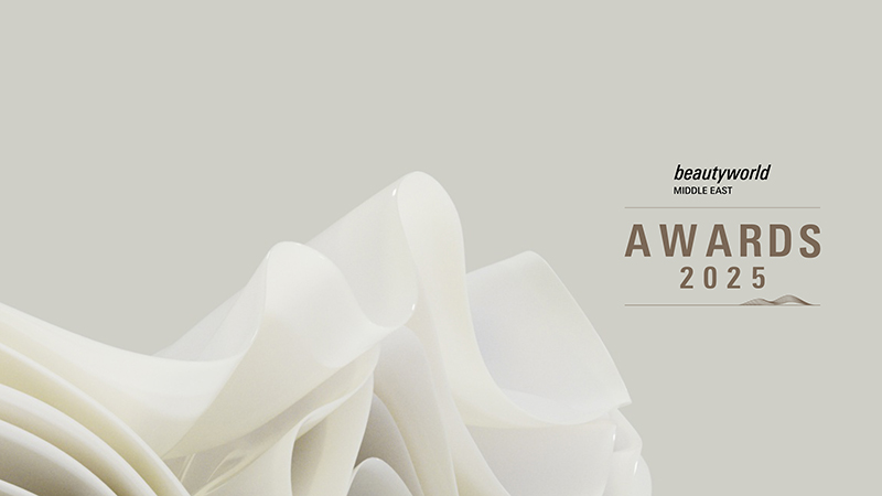 تصویر نمایشگاه Beautyworld Middle East 2025 در دبی با حضور برندهای آرایشی جهانی و آرایشگران مشهور