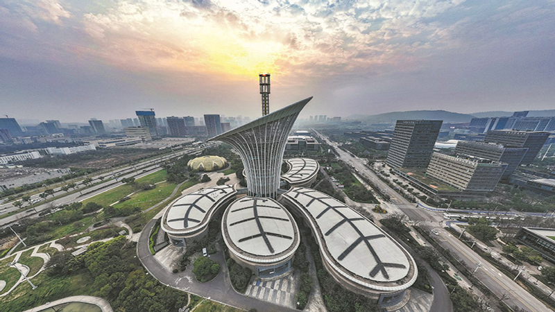 نمای هوایی پارک فناوری ووهان در استان هوبی چین، مرکز حمایت از استارتاپ‌ها