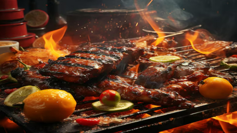 میز باربیکیو رنگارنگ در رویداد Grill & Chill هتل دابل‌تری فجیره