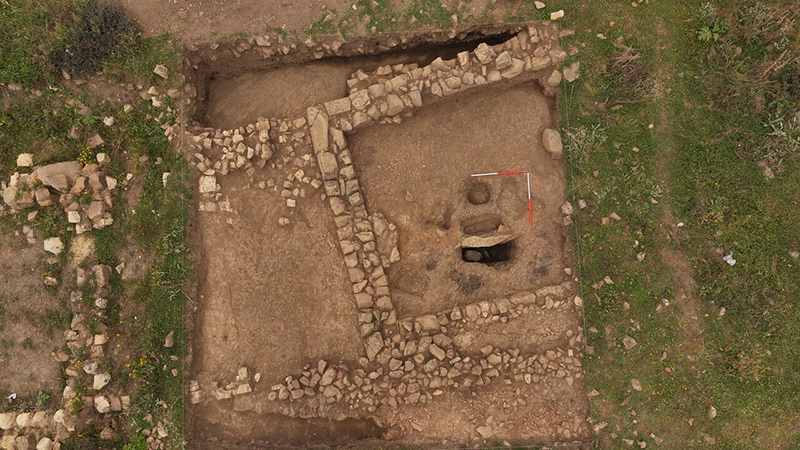 تصویر شمش آهن تاریخی کشف‌شده در مسیر ماسوله گیلان