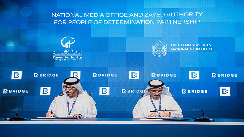 نشست بریج و سازمان زاید برای توانمندسازی رسانه‌ای افراد توان‌یاب در امارات+نجم امارات