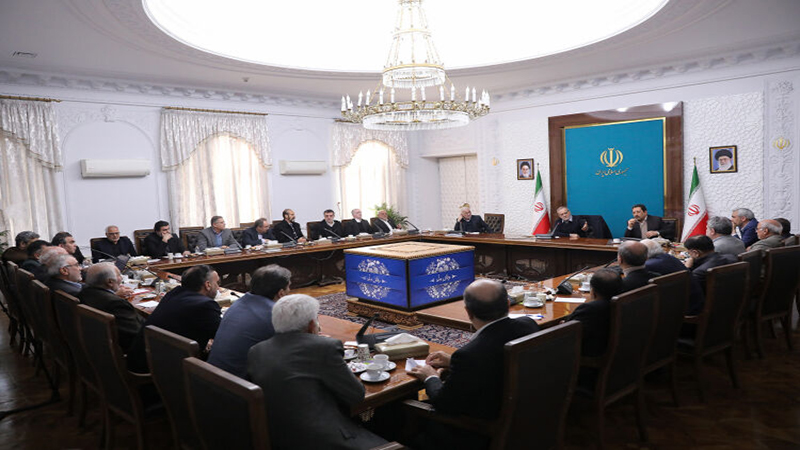 تصویر خبر تصمیم‌های دولت و مجلس برای حمایت از بازار و فعالان اقتصادی+نجم امارات