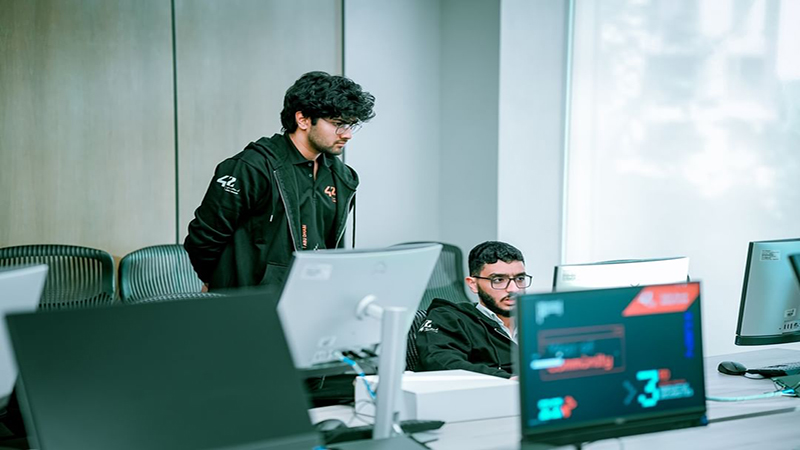 امارات جشن می‌گیرد با تحولات هوش مصنوعی و رهبری زیرساخت‌ها»+نجم امارات