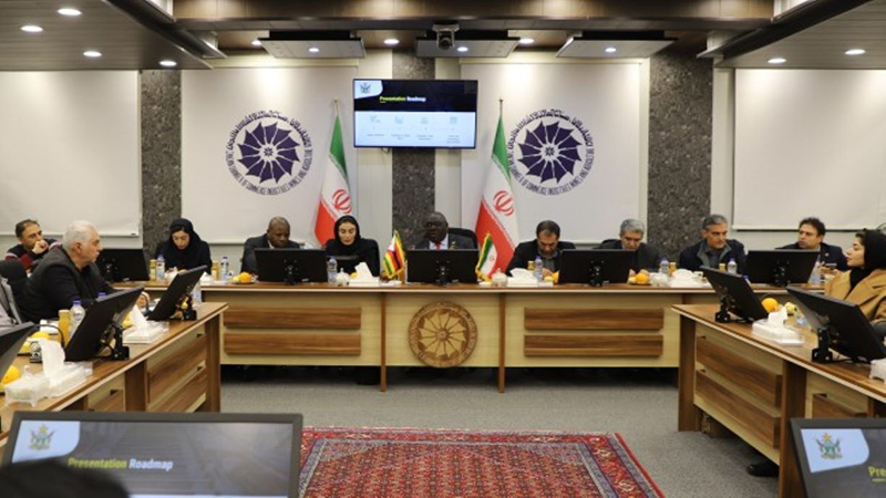 تصویر دیدار سفیر زیمبابوه با فعالان اقتصادی ایران در زنجان+نجم امارات