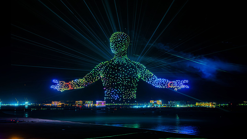 نمایش پهپادها و آتش‌بازی رأس‌الخیمه در جشن سال نو با رکورد جهانی گینس+نجم امارات