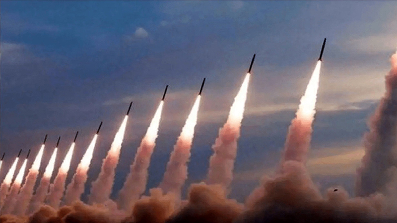 موشک‌های بالستیک ایران آماده هدف‌گیری پایگاه‌های آمریکا و اسرائیل در خلیج فارس+نجم امارات