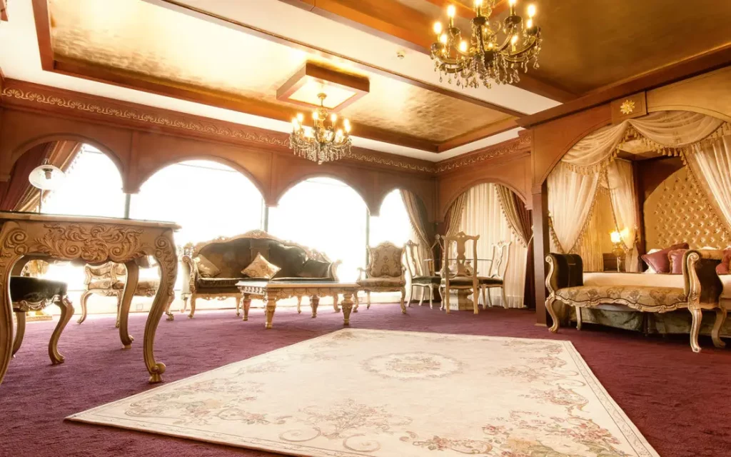 اتاق+نجم امارات