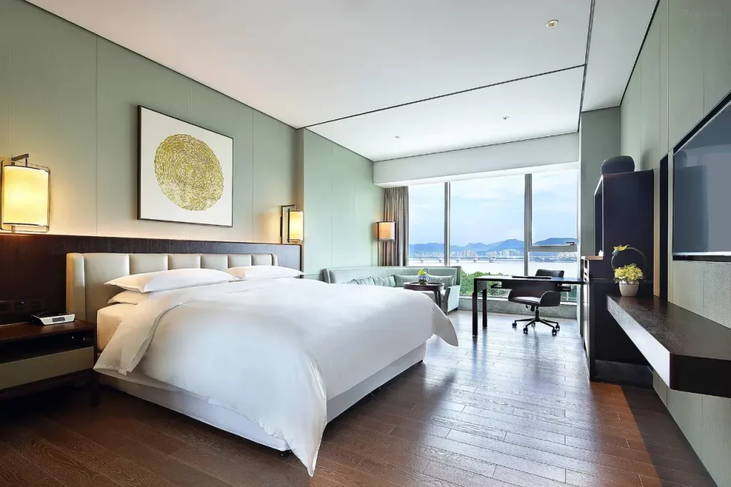 اتاق+نجم امارات