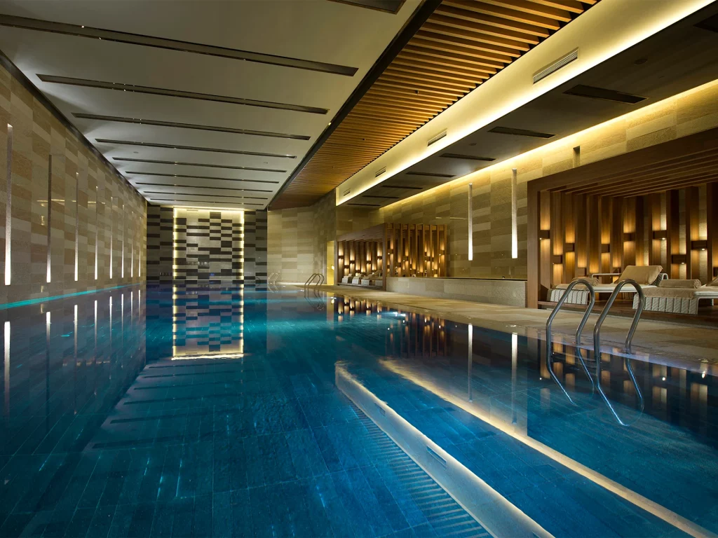 استخر+نجم امارات