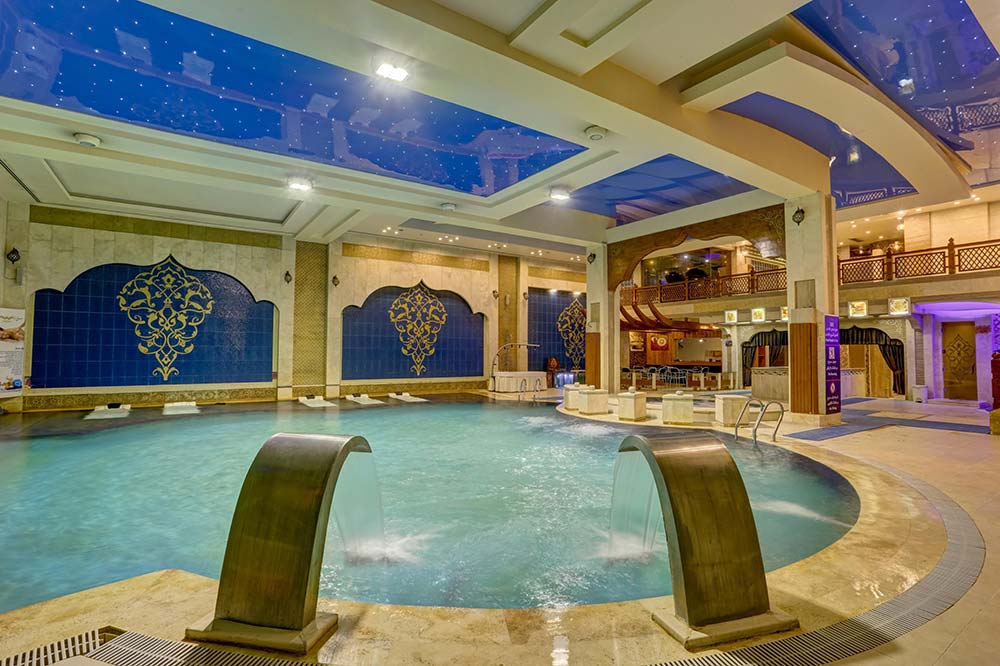 استخر+نجم امارات