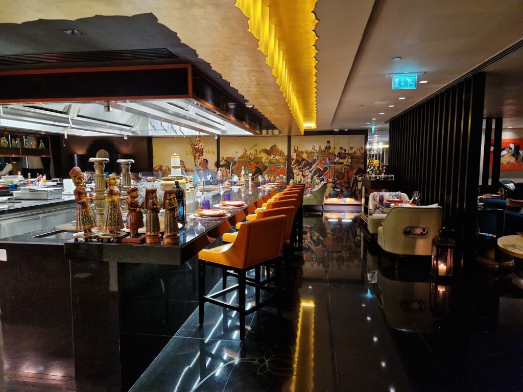 رستوران+نجم امارات