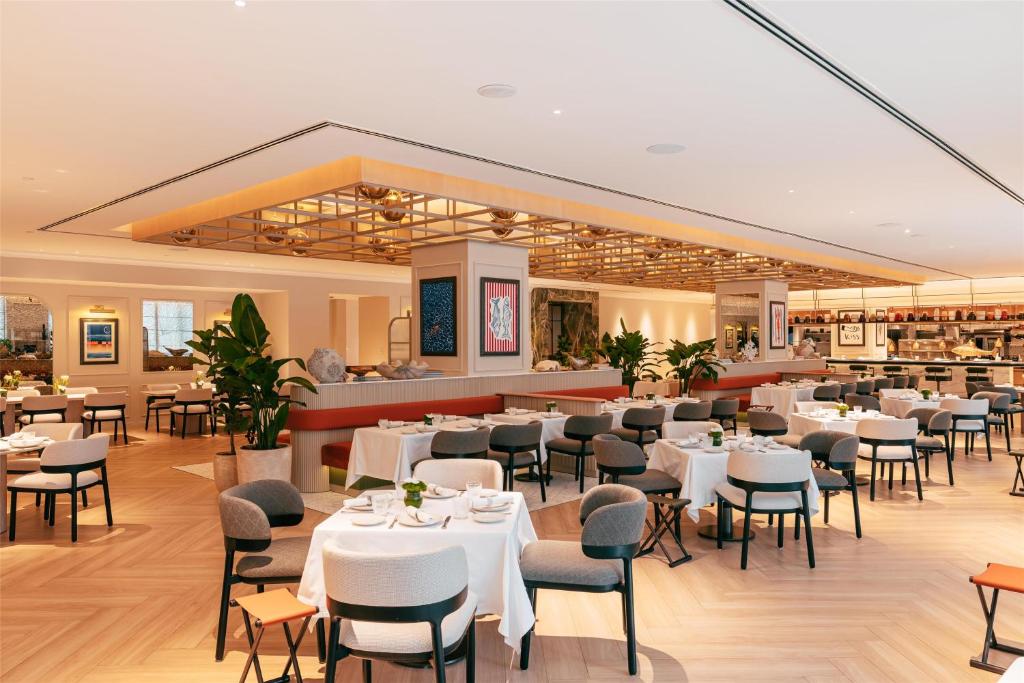 هتل کمپینسکی مرکز خرید امارات رستوران +نجم امارات