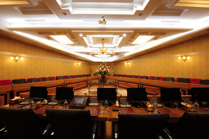 سالن کنفرانس هتل قصر طلایی امام رضا +نجم امارات