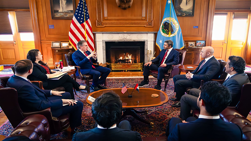 شیخ عبدالله بن زاید در دیدار کاری با مقامات ایالات متحده+نجم امارات